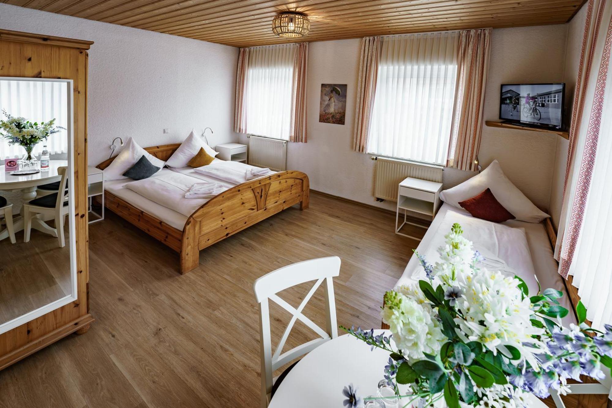 Landgasthof Ochsen Neresheim Luaran gambar